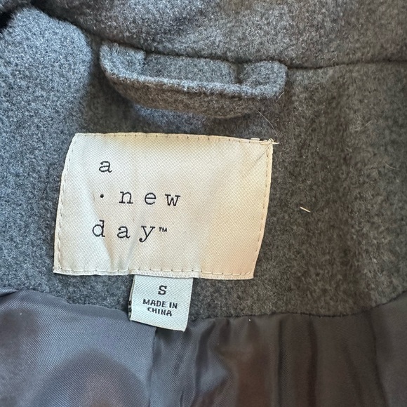 A New Day Charcoal Coat - Picture 2 of 3